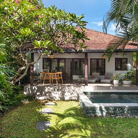 Twist And Shout Villa Seminyak Exteriör bild