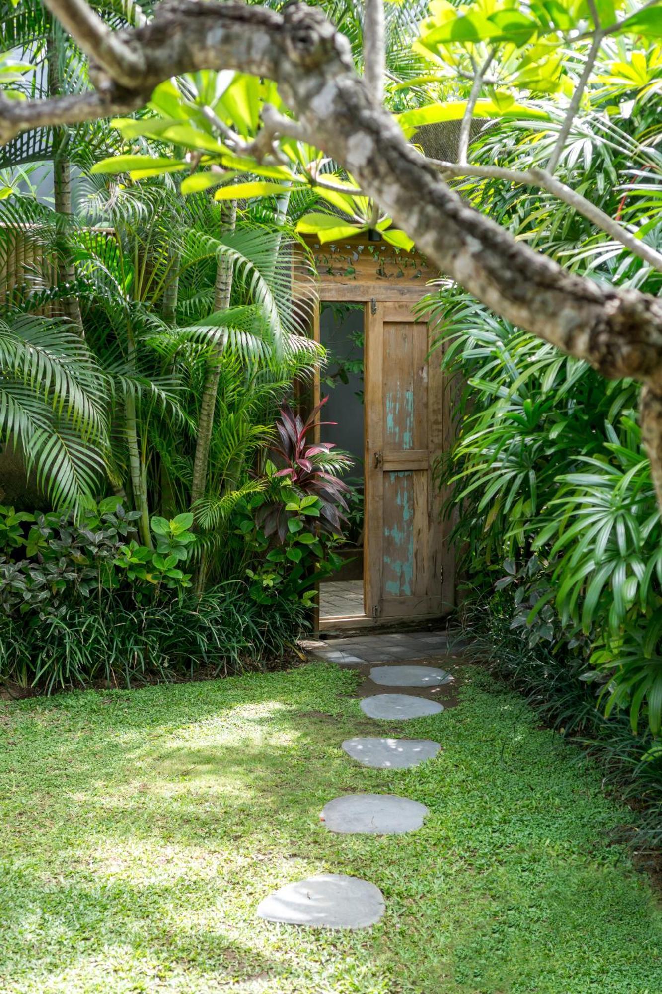 Twist And Shout Villa Seminyak Exteriör bild
