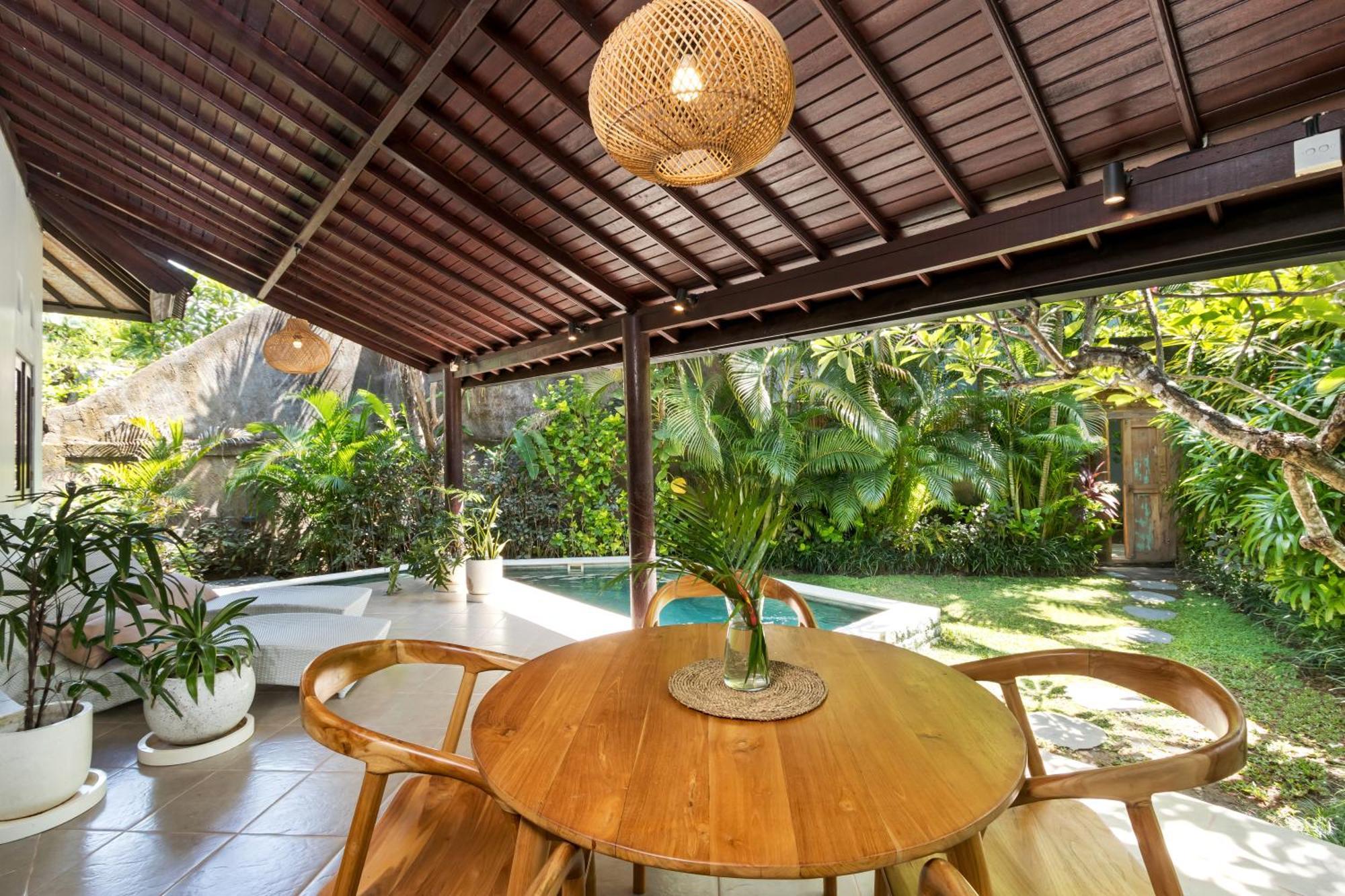 Twist And Shout Villa Seminyak Exteriör bild