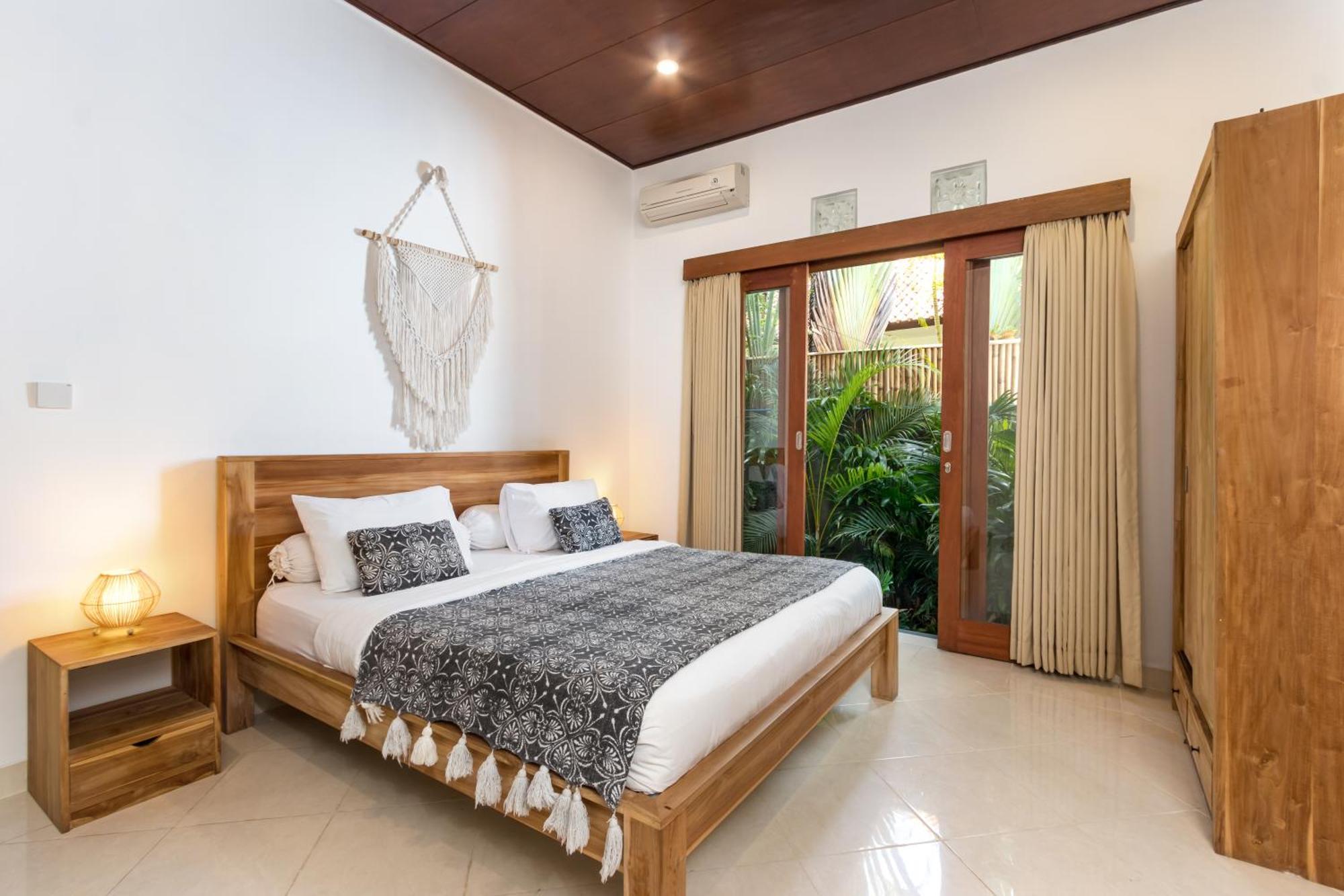 Twist And Shout Villa Seminyak Exteriör bild